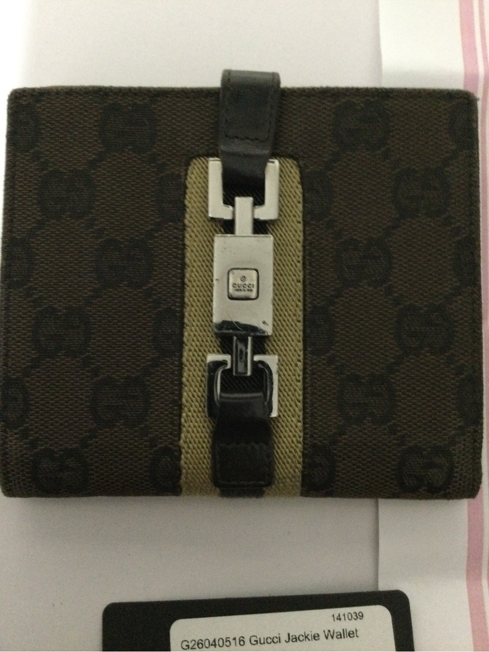 Gucci Black Leather Bifold Wallet with Silver Hardware